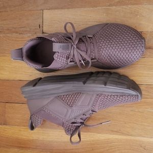 Womens Puma Soft Foam athletic shoe